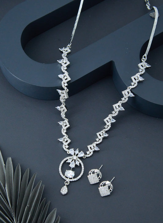 Elegant Silver Jewellery Set for Women – Necklace & Earrings