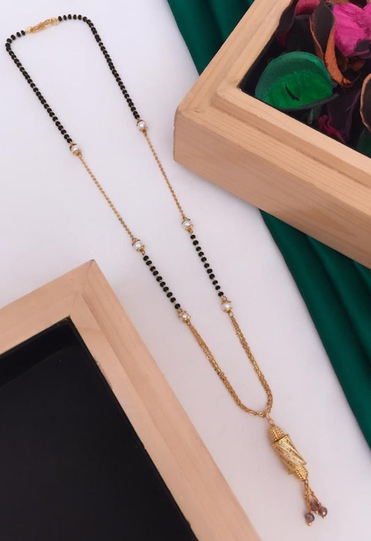 Umbrella's Golden Dokiya Necklace for Women – Traditional Indian Bridal Jewelry