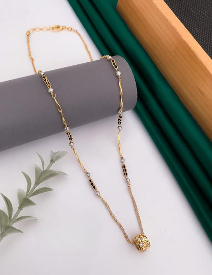 Umbrella's Golden Dokiya Necklace for Women – Traditional Indian Bridal Jewelry