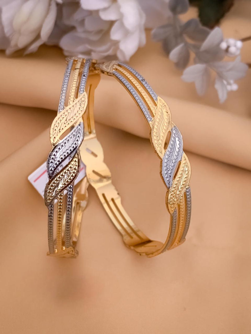 Umbrella'sRoyal Gold-Plated Kangan for Women