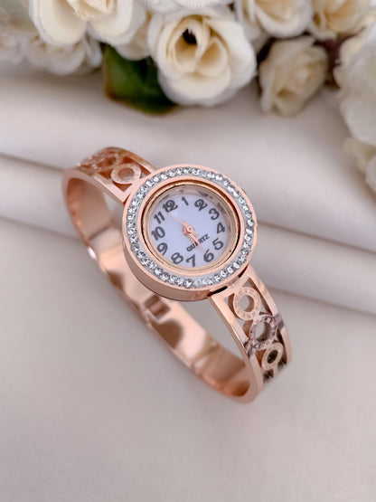 Elegant Rose Gold Women's Watch – Round Diamond Dial | Brass Bracelet | Free Size | Luxury Timepiece