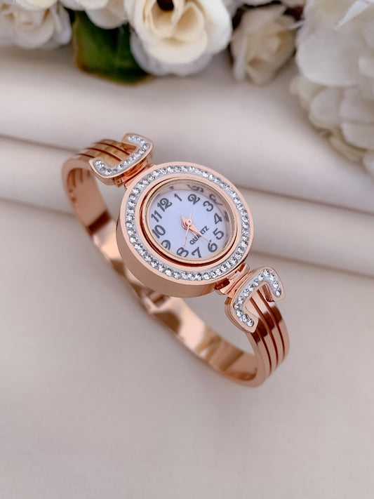 Elegant Rose Gold Women's Watch – Round Diamond Dial | Brass Bracelet | Free Size | Luxury Timepiece