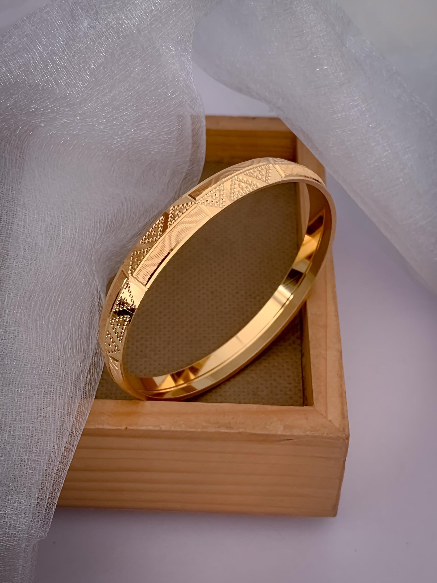 Men's Kada | Best Gifting Option | Gift Without Limits: Ultra-Luxurious & Bespoke Selections