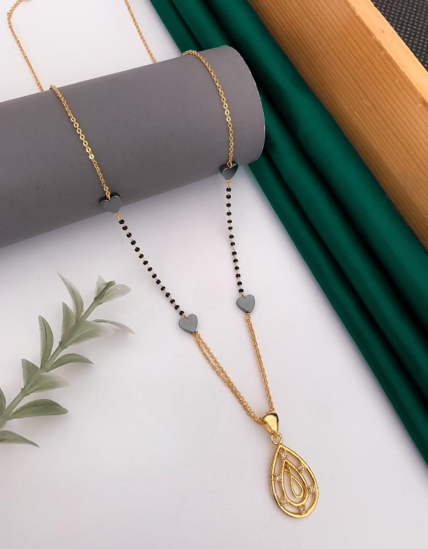 Umbrella's Golden Dokiya Necklace for Women – Traditional Indian Bridal Jewelry