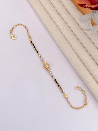 Umbrella's DivyaShine Stylish Hand Mangalsutra Bracelet for Women – Modern Twist on a Timeless Tradition